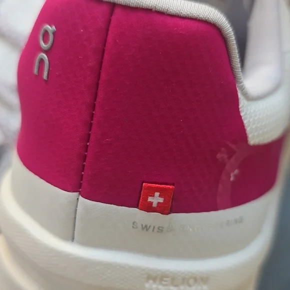 On Cloudmonster Women's Sneakers, Size 7.5, Retail $170.00 USD, Ivory/Grenadine